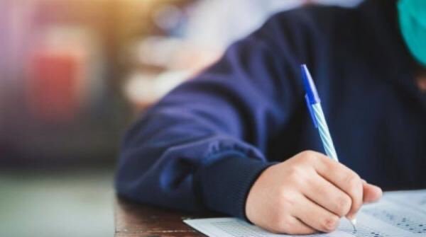 إجابات امتحان اللغة العربية 2025 الورقة الثانية في فلسطين