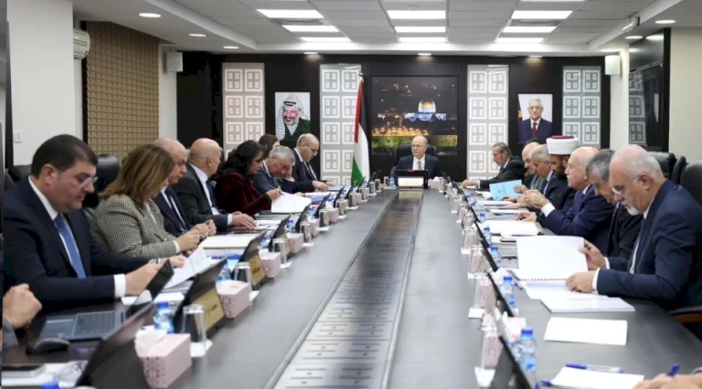 رئيس الوزراء محمد مصطفى 23-12