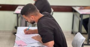 إجابات امتحان اللغة الإنجليزية 2026 توجيهي فلسطين